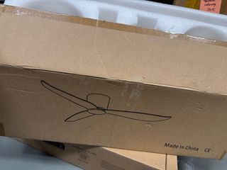 Ventilador de techo blanco