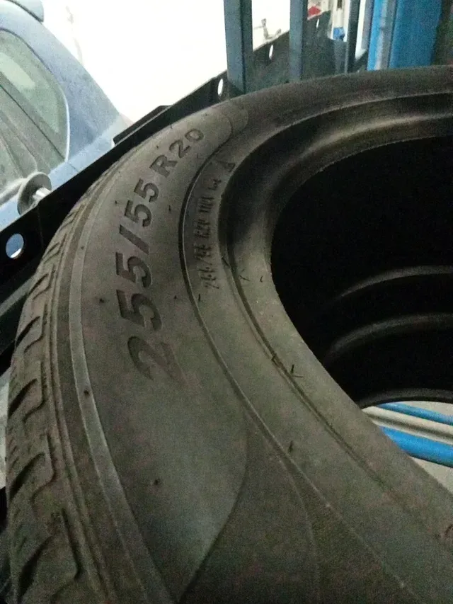255/55R20/110V invierno