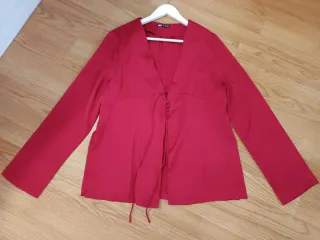 Blusa Zara satinada roja talla M