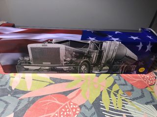 Camión tráiler Swift 1/43