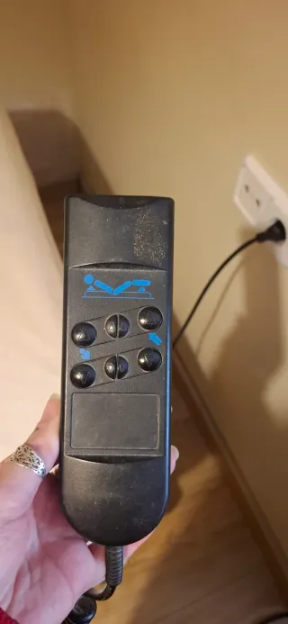 Cama articulada 180x90 + colchón + 2 barandillas