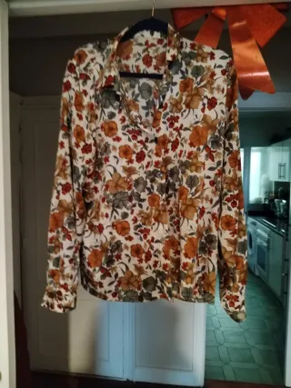 Blusa manga larga estampada mujer