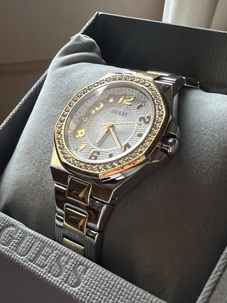 Reloj Guess Bicolor Oro/Plata Nuevo