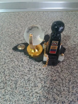 Pisapapeles Ecuador Mitad del Mundo