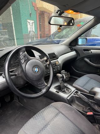 BMW i8 2002