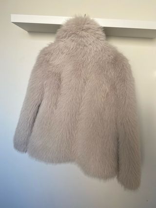 Abrigo pelo Zara beige