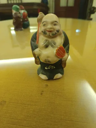 5 Figuras Orientales Pintadas a Mano