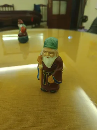 5 Figuras Orientales Pintadas a Mano