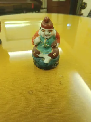 5 Figuras Orientales Pintadas a Mano