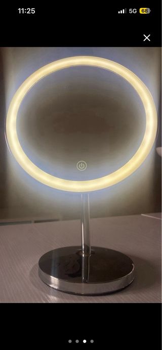 Espejo de maquillaje con luz LED