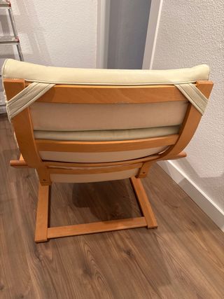 Poltrona a dondolo Ikea in pelle beige