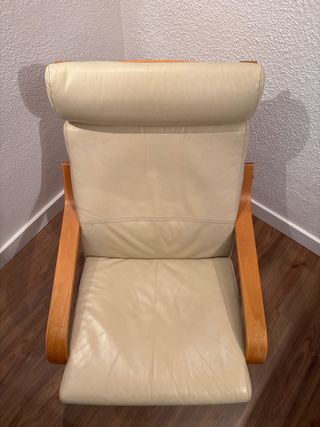Poltrona a dondolo Ikea in pelle beige