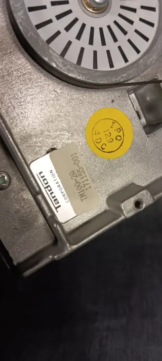 Disquetera IBM Tandon TM100