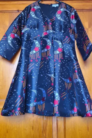 Vestido Minueto estrellas y lunas