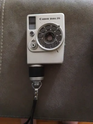 Cámara Canon Dial 35 Plata