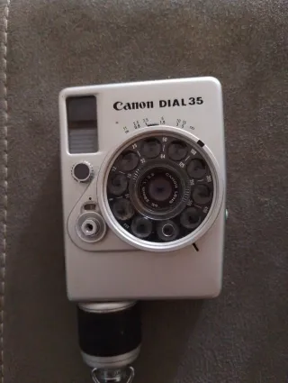 Cámara Canon Dial 35 Plata