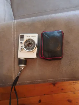 Cámara Canon Dial 35 Plata