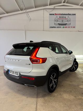 Volvo XC40 R-DESIGN AWD 2.0 D4 190Cv