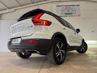 Volvo XC40 R-DESIGN AWD 2.0 D4 190Cv