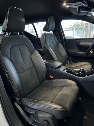 Volvo XC40 R-DESIGN AWD 2.0 D4 190Cv