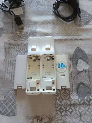 2 Telecomandi Wii + 2 Nunchuck Nintendo