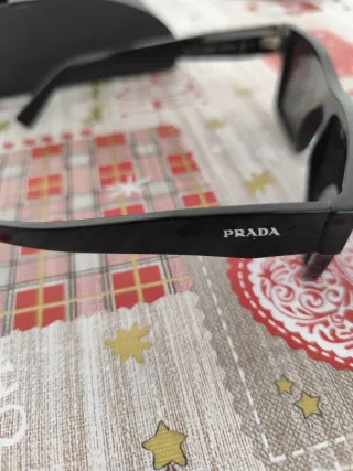 Occhiali da sole Prada da uomo neri