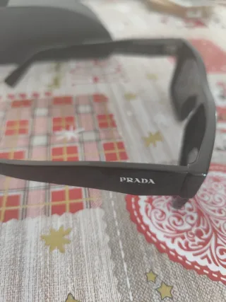 Occhiali da sole Prada da uomo neri