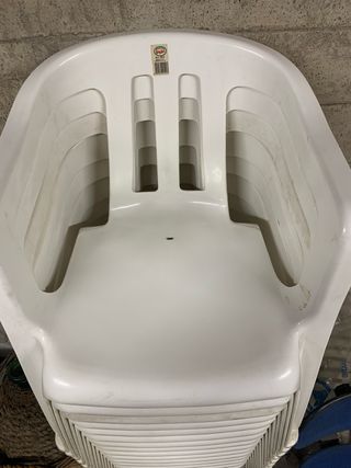 Sedie impilabili bianche con braccioli 1€10,15€100