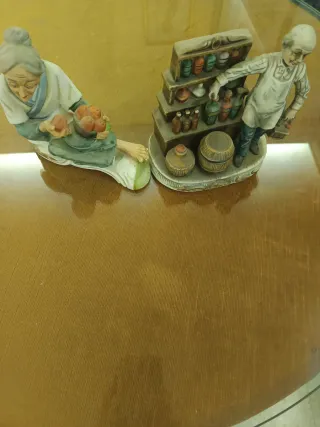 Figuras cerámica pintadas a mano