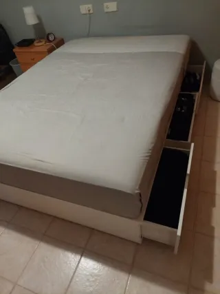 Cama Nordli 140x200 con almacenaje, colchón aparte