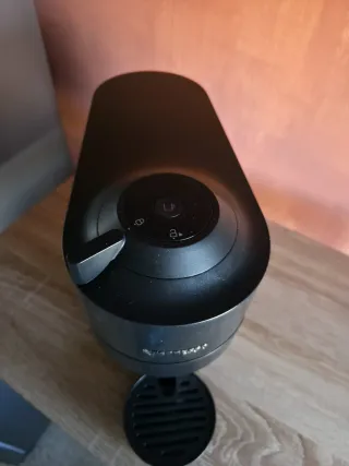 Cafetera Nespresso Vertuo Delonghi Negra