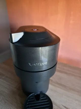 Cafetera Nespresso Vertuo Delonghi Negra