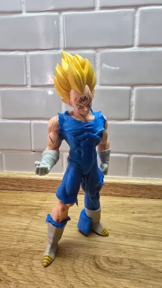 Figura Majin Vegeta
