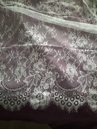 Mantilla de encaje blanco
