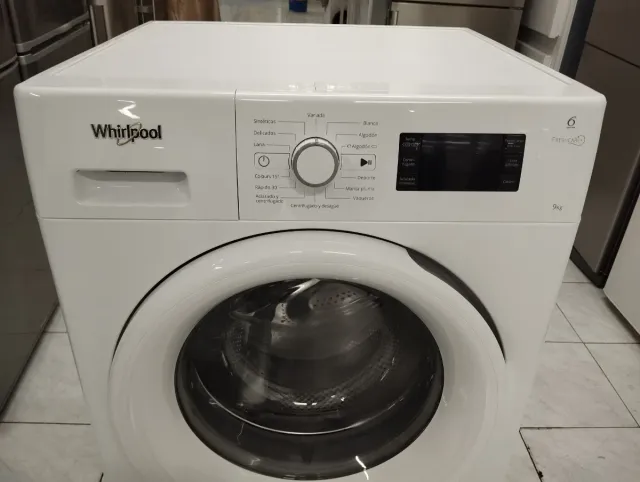 LAVADORA MARCA WHIRLPOOL DE 9 KILOS