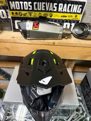 Casco Cross UFO Echus Fibra Vidrio