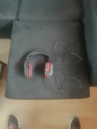 Cascos Gaming Negros y Rojos