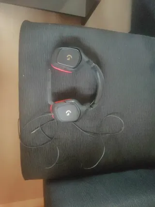 Cascos Gaming Negros y Rojos