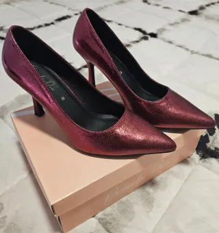 Zapatos de tacón Piccola Piu rojos talla 39