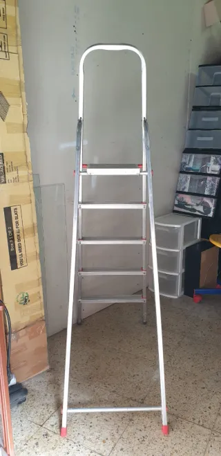 ESCALERA 5 PELDAÑOS