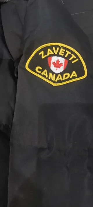 Chaqueta Zavetti Canada Negra