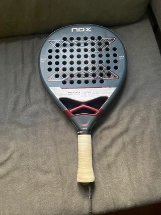 Pala Padel Nox AT10 12K 2025