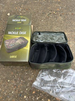 Bolsa TACKLE CASE ESP CAMO LARGE Carpfishing