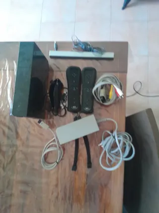 Nintendo Wii Negra en su caja,con juegos