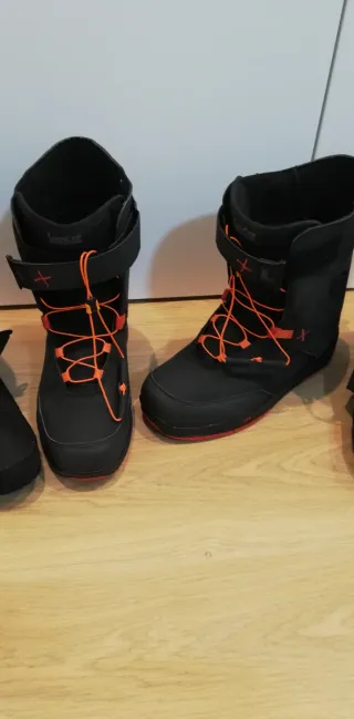 Tabla Snowboard + Fijaciones + Botas