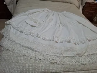 Gonne con pizzi a bolillo, abito tradizionale