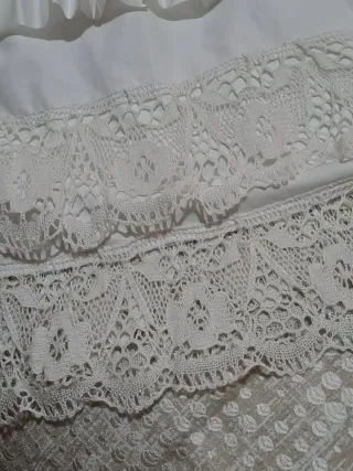 Gonne con pizzi a bolillo, abito tradizionale