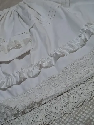 Gonne con pizzi a bolillo, abito tradizionale