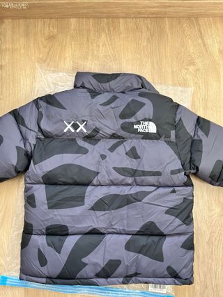 The North Face Abrigo Negro Gris