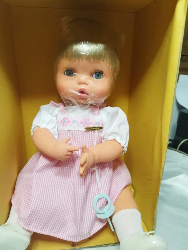 Antigua muñeca Baby Pon